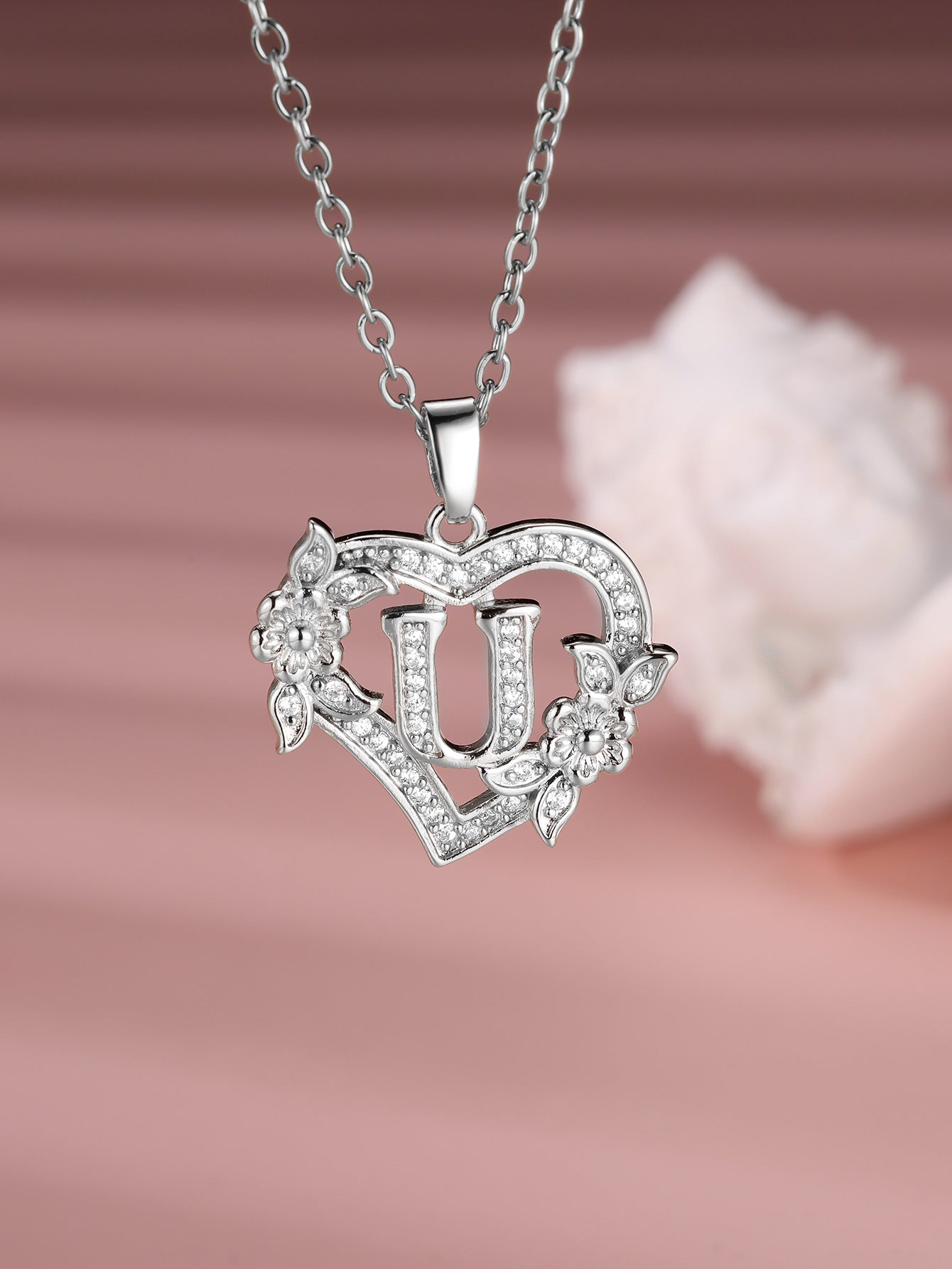 Heart-shaped 26 English Letter Necklace