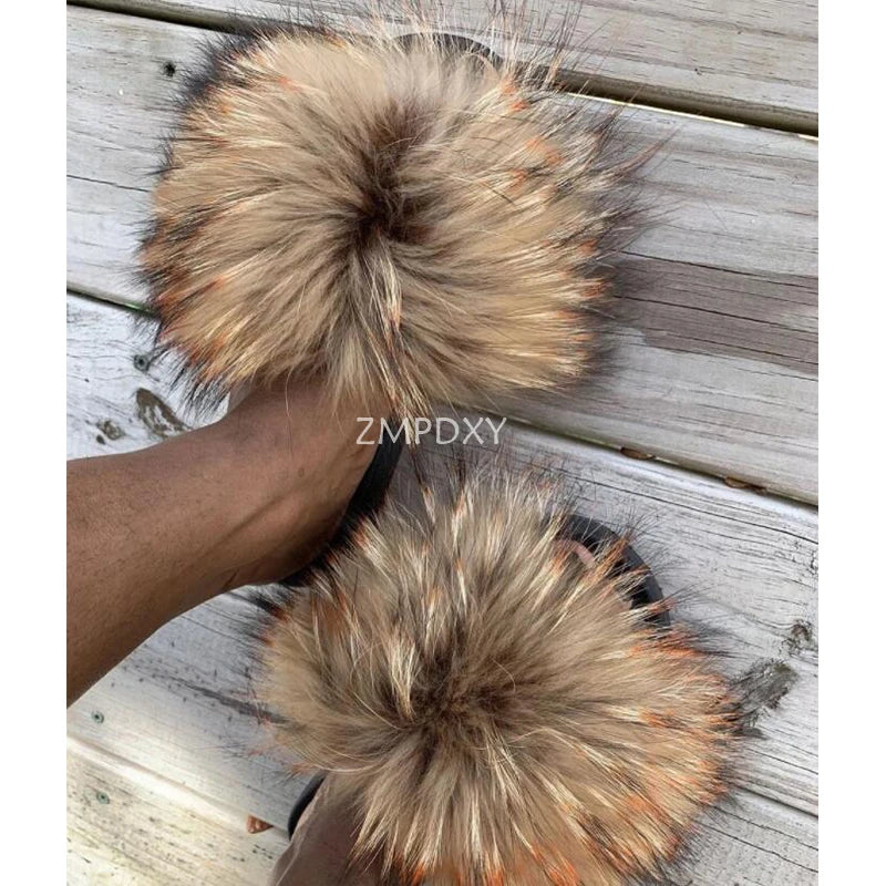 Girls Exquisite Shoes Warm Winter Plush Slides Cute and Comfort Home Slippers New Arrivals Amazing Fur Shoes Fashion Brand Shoes