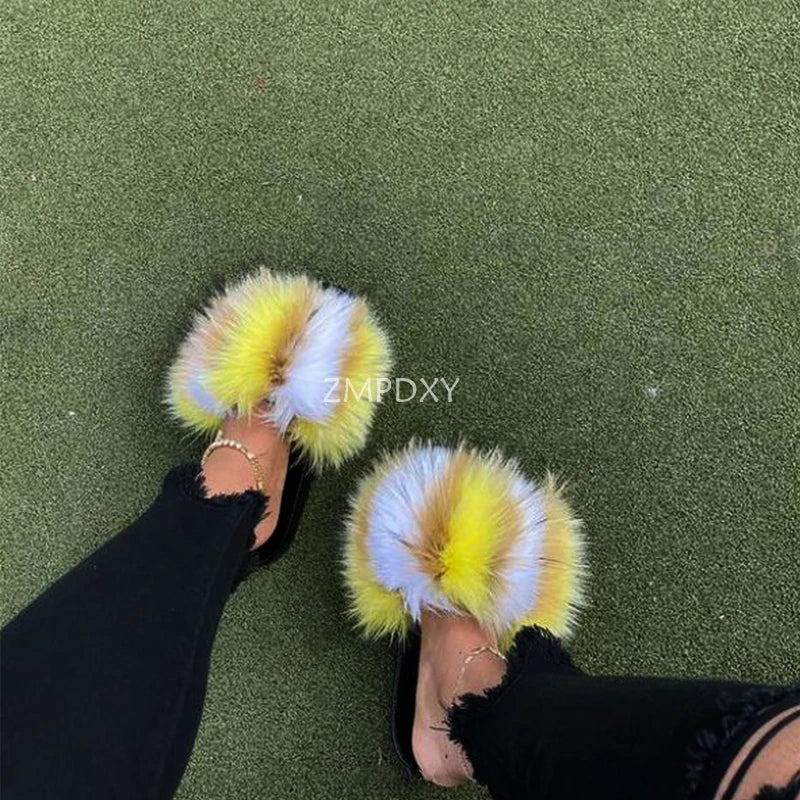 Girls Exquisite Shoes Warm Winter Plush Slides Cute and Comfort Home Slippers New Arrivals Amazing Fur Shoes Fashion Brand Shoes