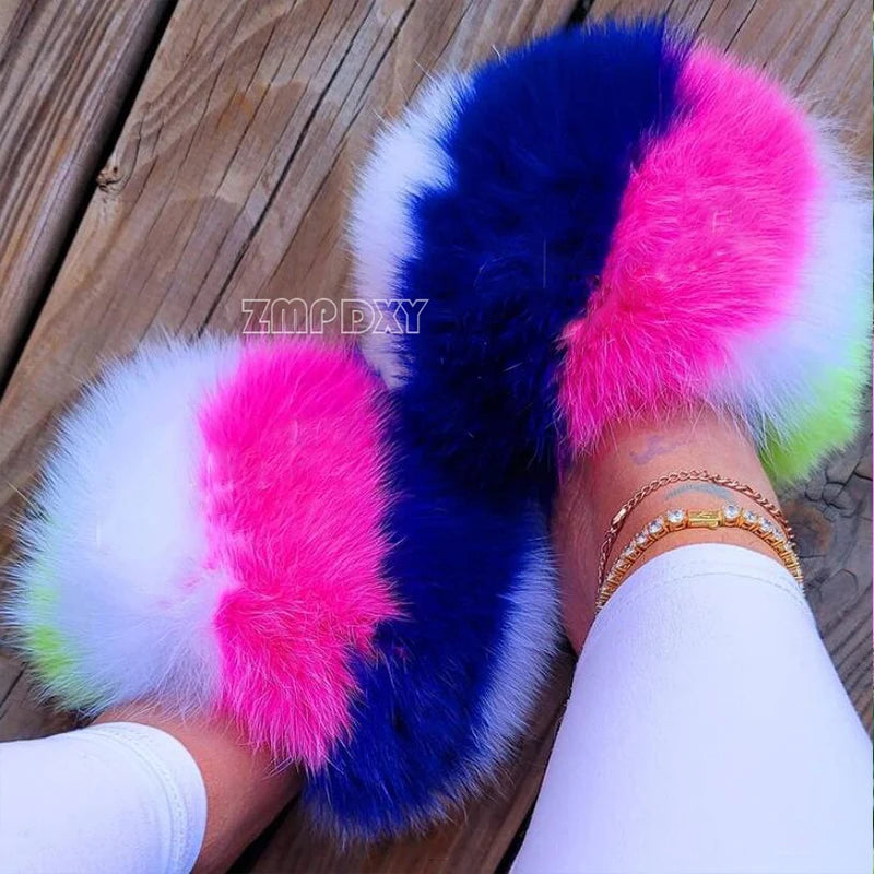 Girls Exquisite Shoes Warm Winter Plush Slides Cute and Comfort Home Slippers New Arrivals Amazing Fur Shoes Fashion Brand Shoes