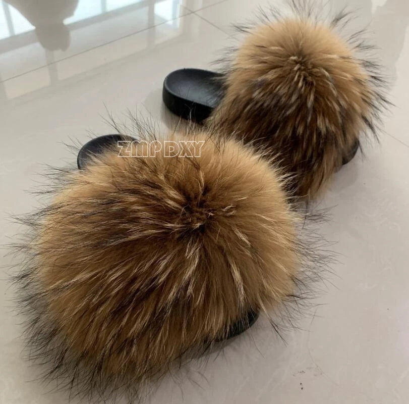 Girls Exquisite Shoes Warm Winter Plush Slides Cute and Comfort Home Slippers New Arrivals Amazing Fur Shoes Fashion Brand Shoes