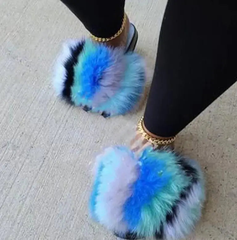 New Arrival Girl Luxury Fluffy Fur Slippers Ladies Indoor Warm Furry Fur Flip Flops Women Amazing Plush Fur Slides Wholesale Hot